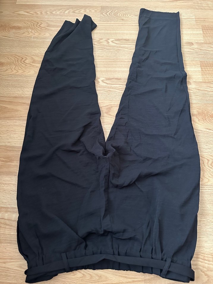 Trendyol ince kumaş havuç pantolon siyah - Görsel 2