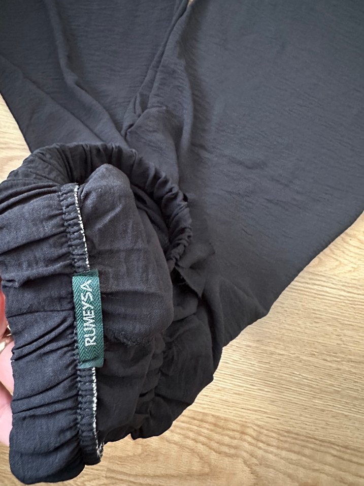 Kadın Siyah Pilili Keten Rahat Kesim Pantolon - Görsel 2