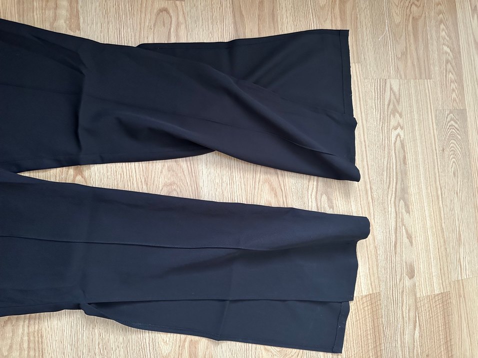 Kadın Siyah İspanyol bol paça Midi Kumaş Pantolon - Görsel 3