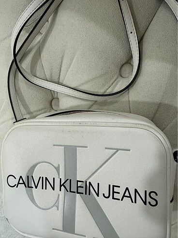 Calvin Klein Calvin klein canta