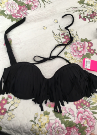 Puskullu bikini ustu