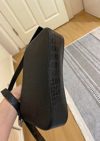 Siyah Yılan Desenli Deri Kadın Çanta - Görsel 2