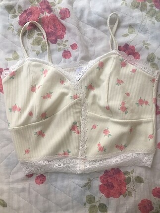 Askılı çiçekli büstiyer crop k