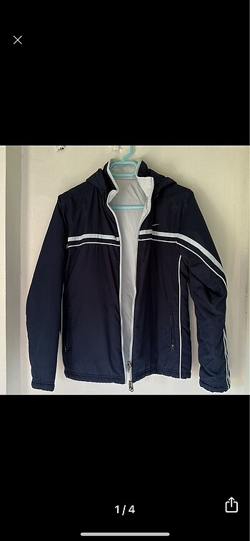 Nike mont