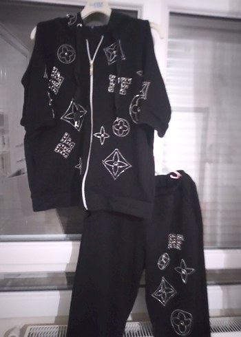 Kadın Siyah Nakışlı Payetli Eşofman Takımı - Görsel 9