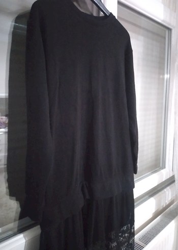 Uzun Kollu Siyah Dantel Detaylı Triko Elbise - Görsel 3