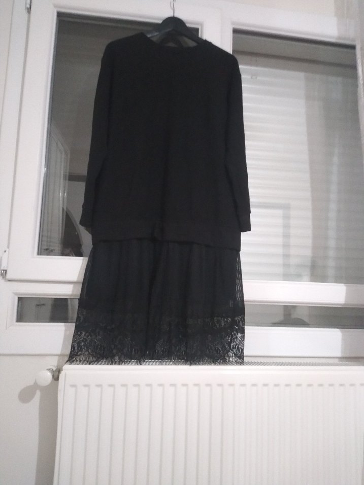 Uzun Kollu Siyah Dantel Detaylı Triko Elbise - Görsel 5