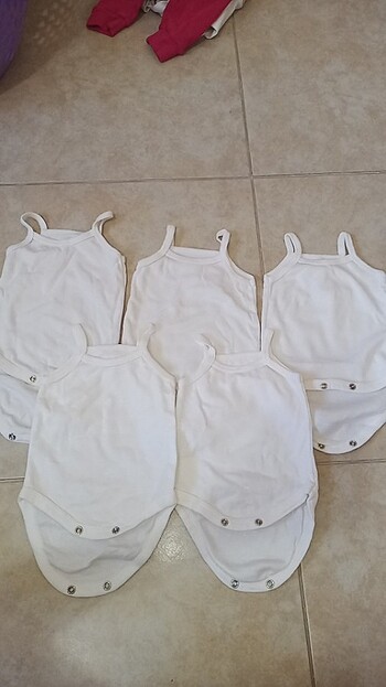 5 adet ipli çıtçıtlı body 