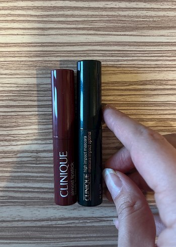 Clinique  ruj ve maskara seti - Görsel 3