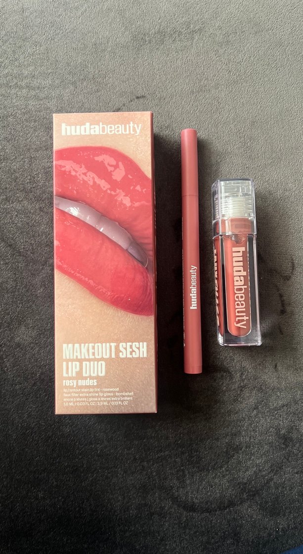 Huda Beauty Makeup lip set  bombshell - Görsel 4