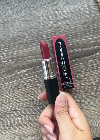 Beden MAC Satin Mat Ruj brick o la