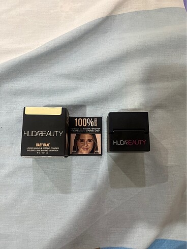 Huda beauty pudra pound cake