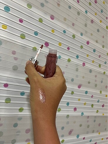 Beden Sephora gloss 08 numara
