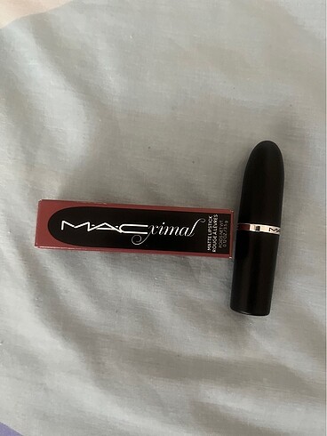Mac velvet teddy ruj