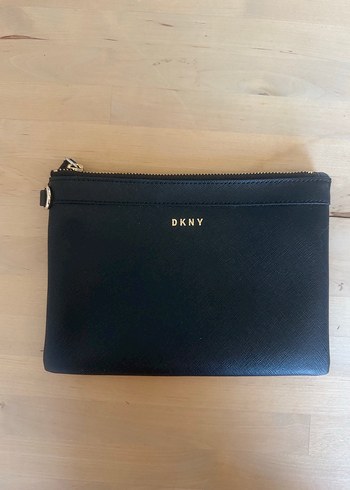 DKNY Siyah Doku Detayli Sik Cuzdan