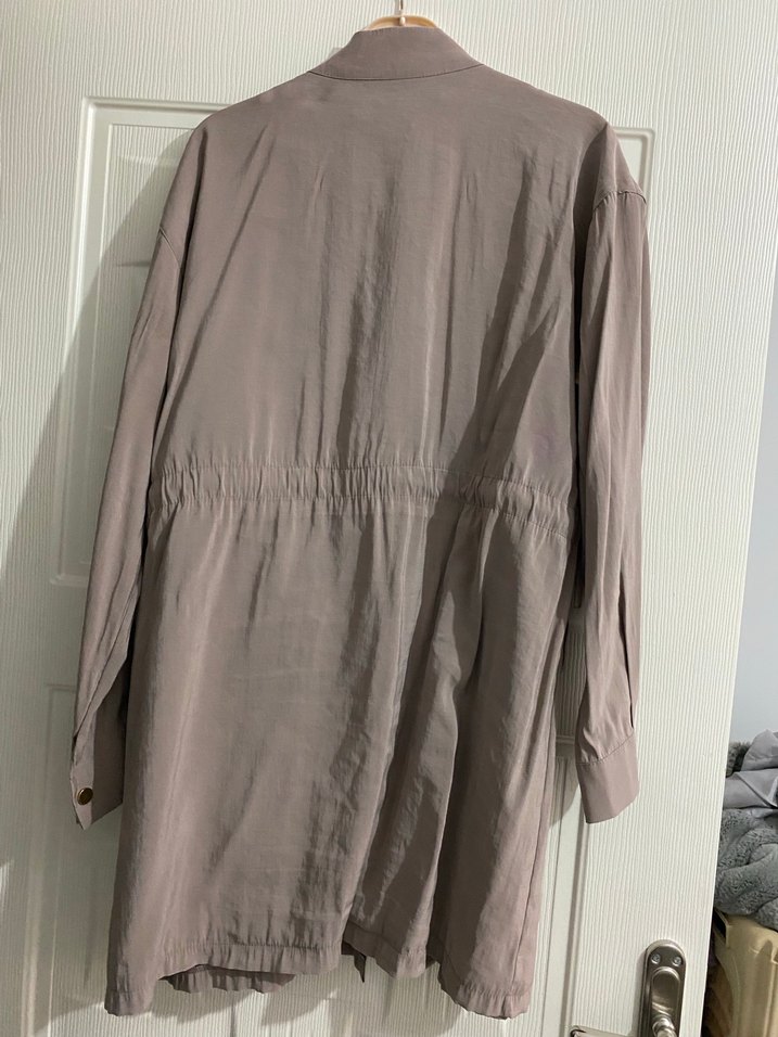 Bej Uzun Kollu Düğmeli Trençkot - Görsel 4