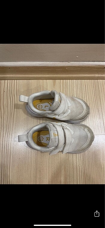 25 Beden beyaz Renk Nike çocuk spor