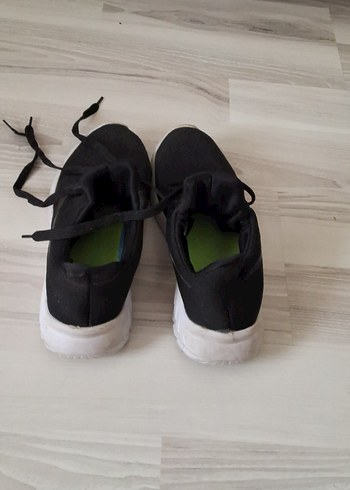 40 Beden nike spor ayakkabi