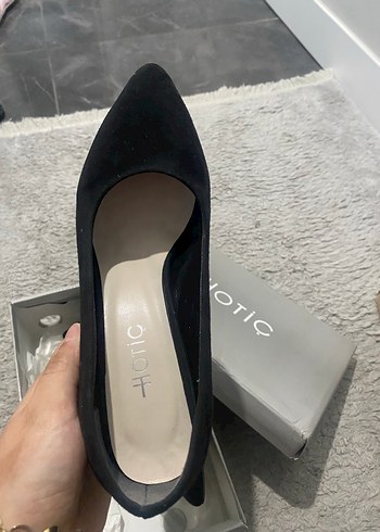 Hotiç Siyah Süet Stiletto Topuklu Ayakkabı - Görsel 5