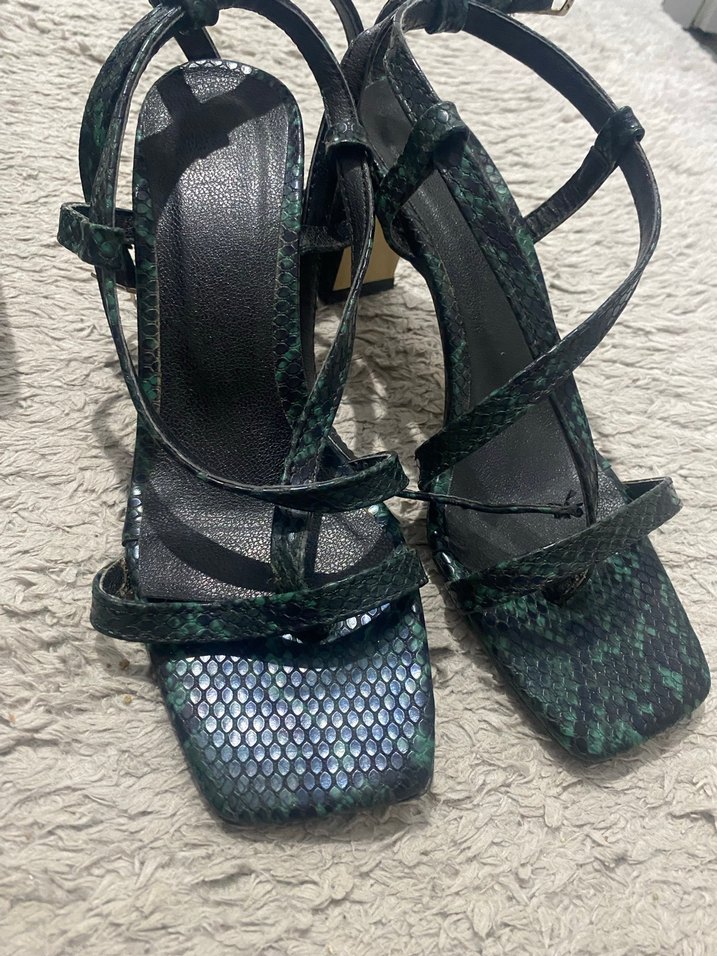 Yeşil Yılan Desenli Topuklu Kadın Sandalet - Görsel 4