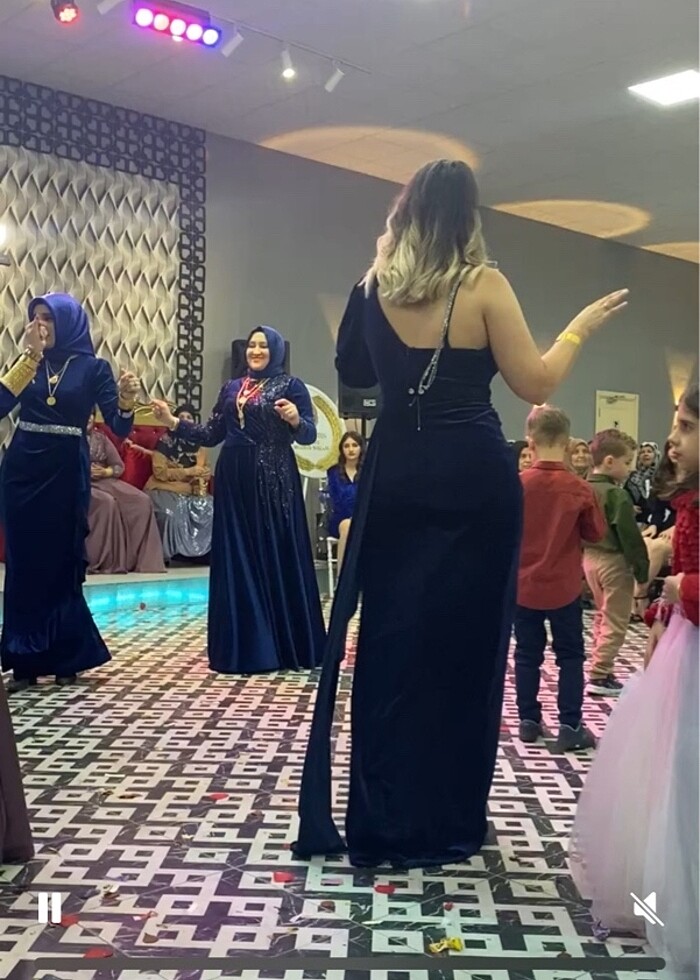 Lacivert kadife abiye - Görsel 5