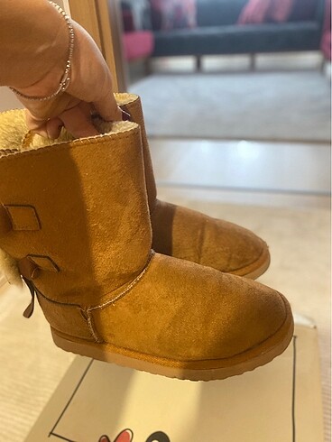 Bambi Banbi tüylü ugg tarzı bot