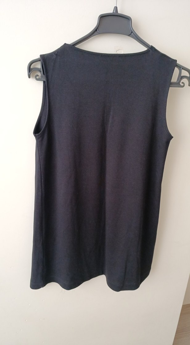 Siyah Dökümlü V Yaka Kolsuz Kadın Yelek - Görsel 5