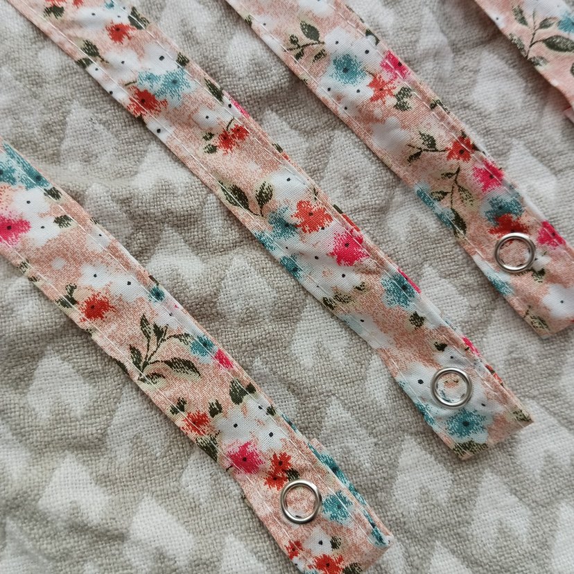 Çiçek Desenli Bej Bebek Emzik Askisi Kelebek - Görsel 3