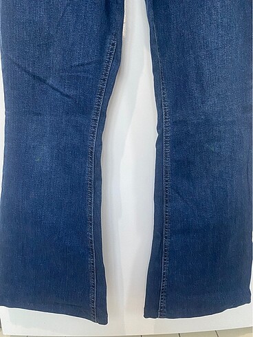 32 Beden mavi Renk Jean pantolon