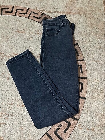 Skiny jean
