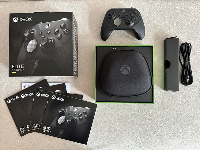 Xbox Elite Series 2 Full Kutu Aksesuarlı (Siyah Renk)