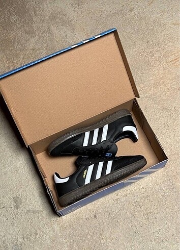 Adidas Hiç kullanılmadı faturalı Adidas samba 36.5 40 42 numaraları da