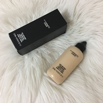 MAC Mac Face And Body