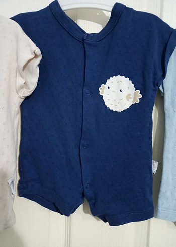 Nakışlı Kısa Kollu Bebek Şort tulum - Görsel 3