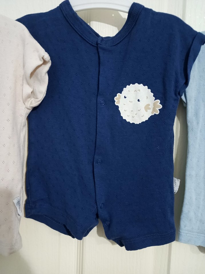 Nakışlı Kısa Kollu Bebek Şort tulum - Görsel 3