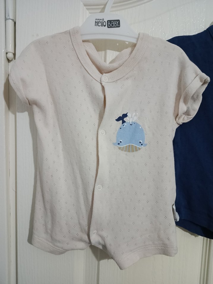 Nakışlı Kısa Kollu Bebek Şort tulum - Görsel 2