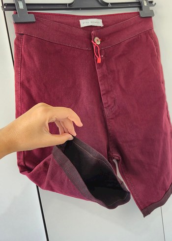 Bordo Düğmeli Kadın Bermuda Şort - Görsel 4