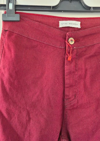 Bordo Düğmeli Kadın Bermuda Şort - Görsel 2