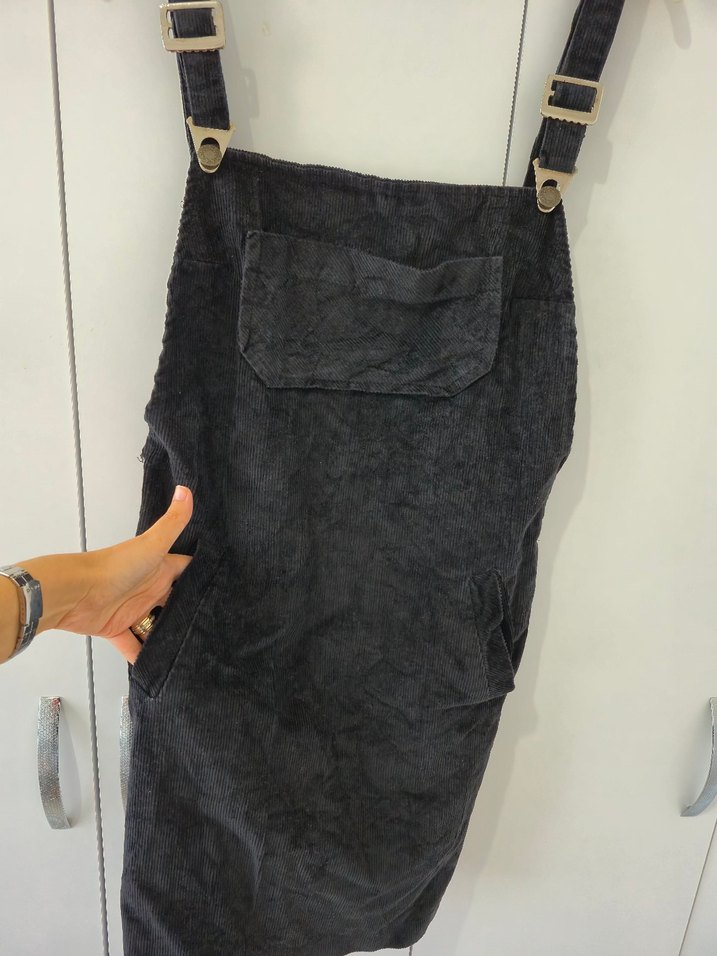 Siyah Kadife Askılı Midi Salopet - Görsel 2