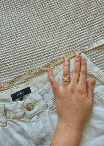 Beyaz Kadın Loose Fit Denim Bermuda Şort - Görsel 6