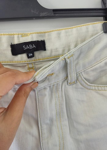 Beyaz Kadın Loose Fit Denim Bermuda Şort - Görsel 3