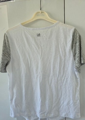 V Yaka Kısa Kollu Beyaz Tişört - Görsel 6