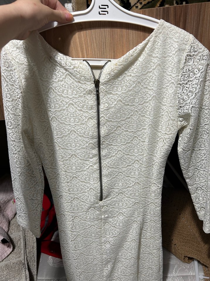 Dantel Detaylı Beyaz Midi Elbise - Görsel 2