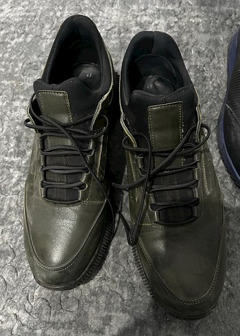 Hafif ve Şık Erkek Ayakkabı klasik ve spor giyilebilir. - Görsel 3