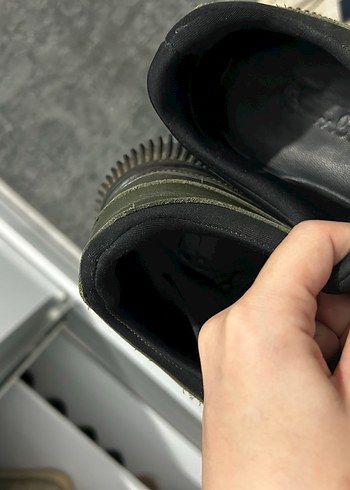 Hafif ve Şık Erkek Ayakkabı klasik ve spor giyilebilir. - Görsel 2