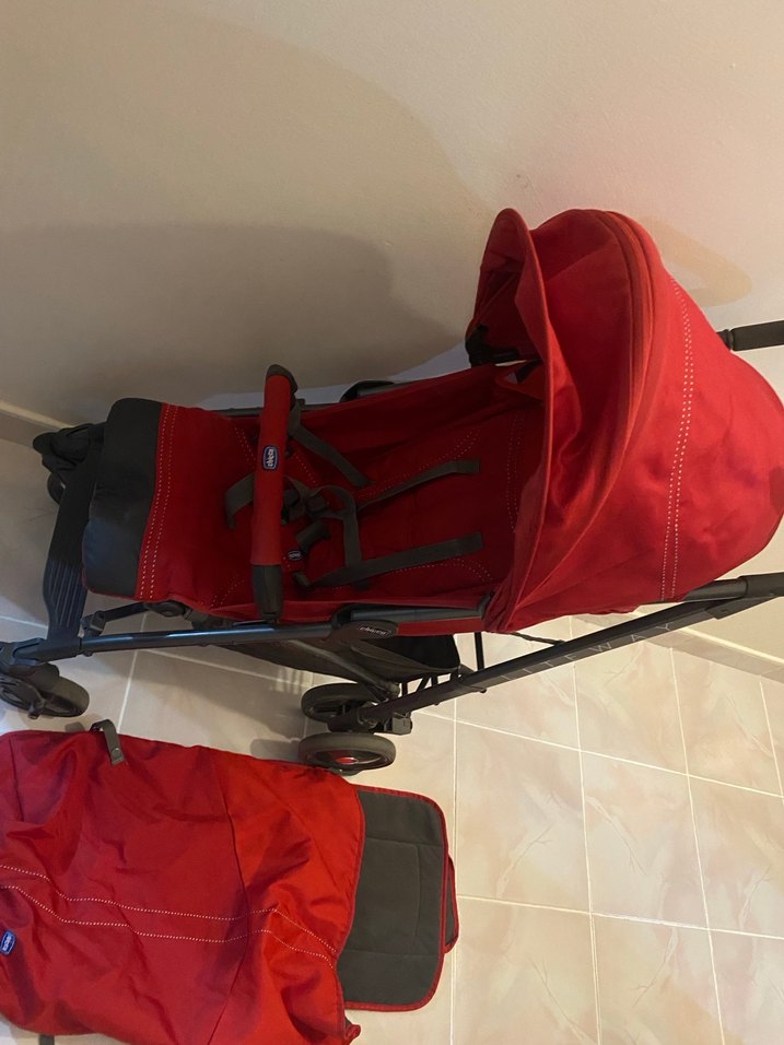 Chicco lite way Kırmızı Bebek Arabası - Görsel 2