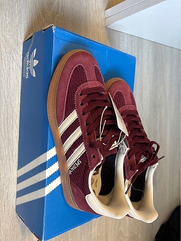 38 Beden Adidas shadow ayakkabı