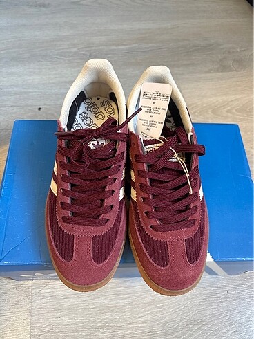 38 Beden bordo Renk Adidas shadow ayakkabı
