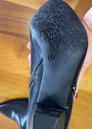 Siyah Gotik Stiletto Topuklu Kadın Bot