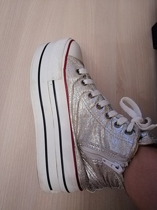 yarım bot converse